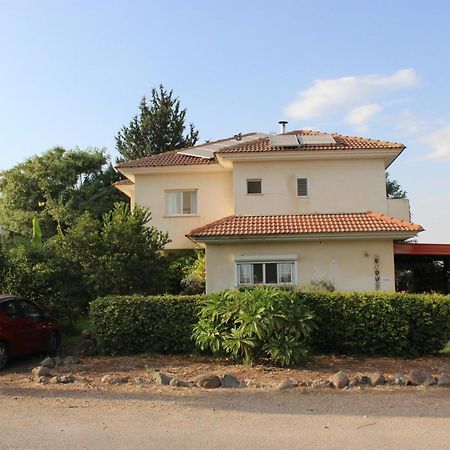 Chez Rothman Sublet Apartment Shadmot Devora Bagian luar foto