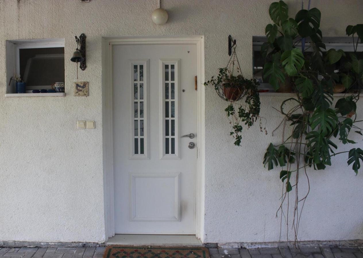 Chez Rothman Sublet Apartment Shadmot Devora Bagian luar foto