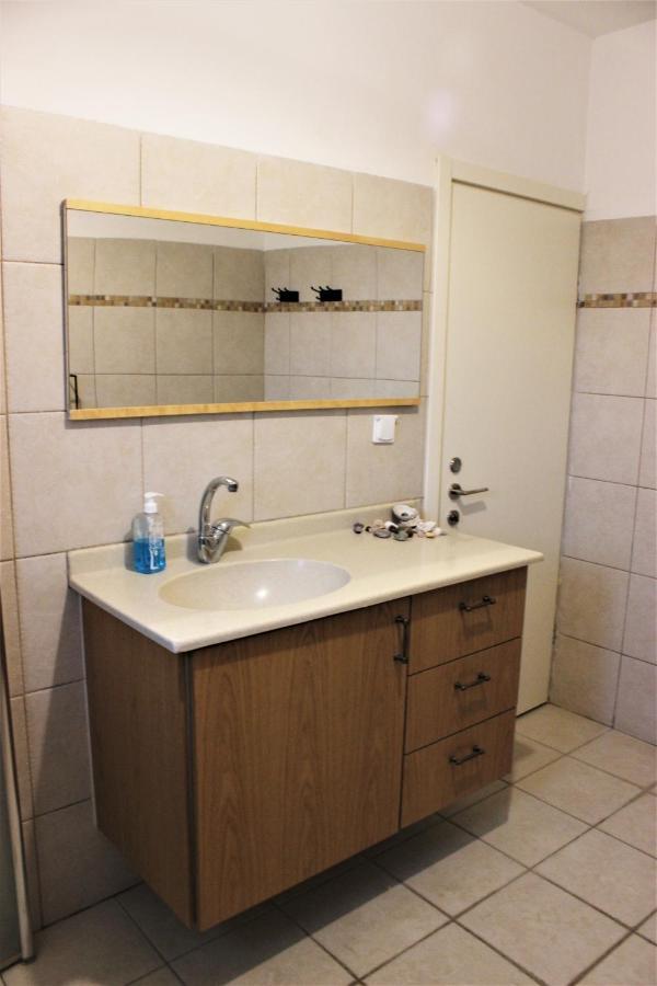 Chez Rothman Sublet Apartment Shadmot Devora Bagian luar foto
