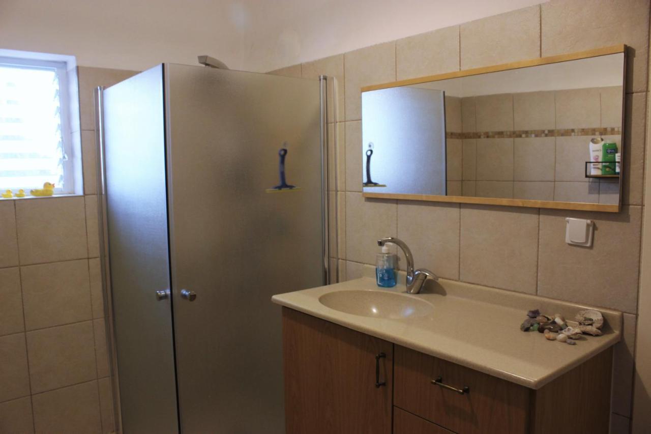 Chez Rothman Sublet Apartment Shadmot Devora Bagian luar foto